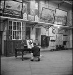 577px-Wakefield_Training_Prison_and_Camp-_Everyday_Life_in_a_British_Prison,_Wakefield,_Yorkshire,_England,_1944_D19212